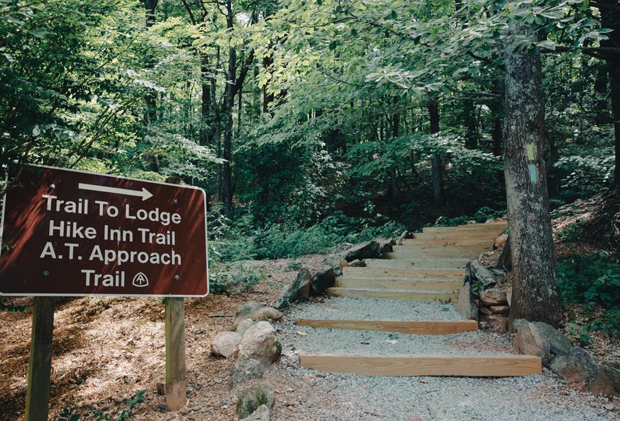 entrance to the A.T. approach Trail and Hike Inn